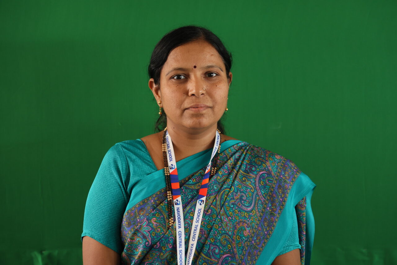 https://school.navodaya.edu.in/wp-content/uploads/2021/04/Mrs.-Mantamma-1280x853.jpg